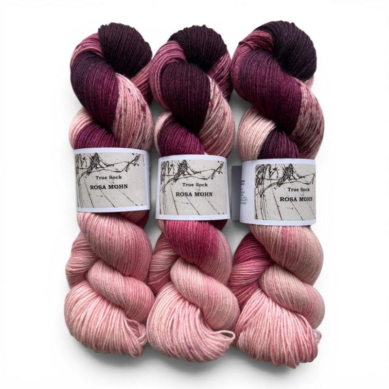 Atelier Franziska Uhl HANDGEFÄRBTE SOCKENWOLLE - TRUE SOCK - BONIFAKTUR - Rosa Mohn - Atelier Franziska Uhl HANDGEFÄRBTE SOCKENWOLLE - TRUE SOCK