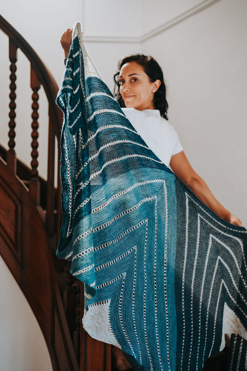The Stella Shawl von Joji Locatelli