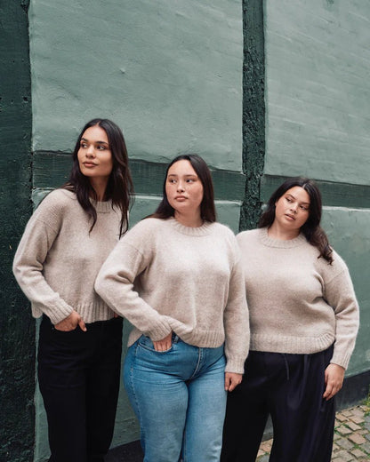 Astrid Sweater – Strickanleitung & Garnpaket - BONIFAKTUR - Kleinste - Astrid Sweater – Strickanleitung & Garnpaket