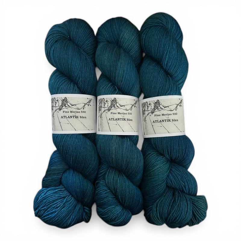 Atelier Franziska Uhl FINE MERINO 550 - BONIFAKTUR - ATLANTIK blau - Atelier Franziska Uhl FINE MERINO 550
