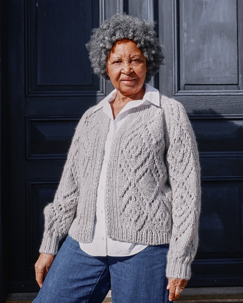 Clotilde Cardigan – Strickanleitung & Garnpaket - BONIFAKTUR - Kleinste -Clotilde Cardigan – Strickanleitung & Garnpaket - BONIFAKTUR