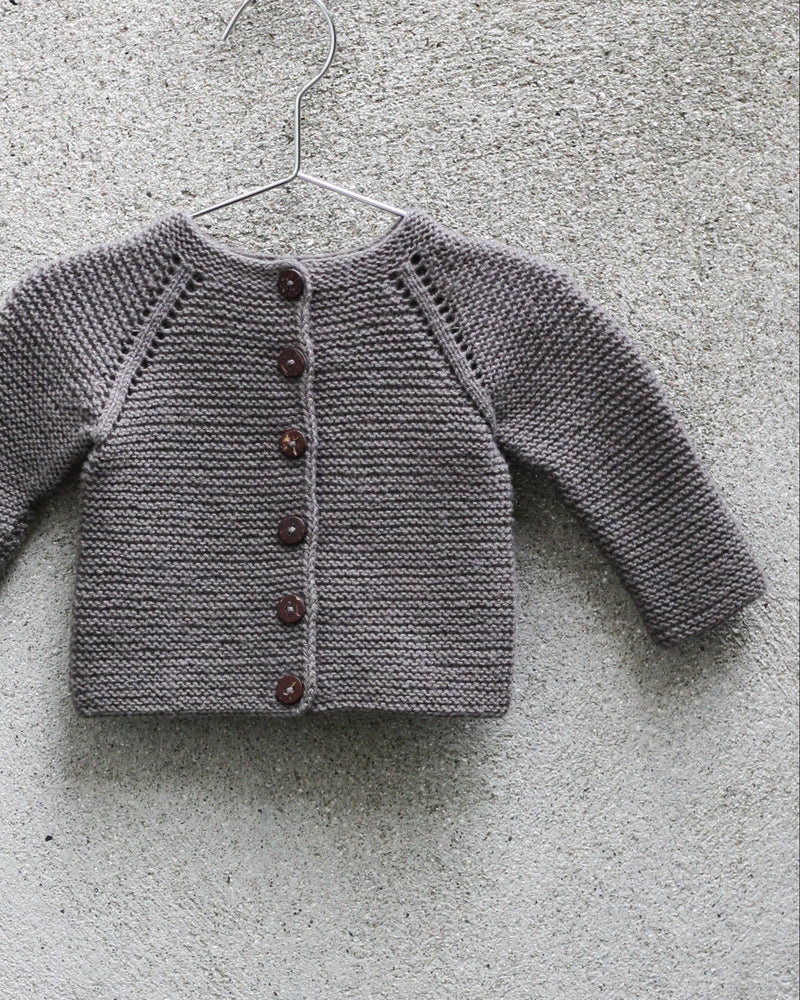Garter Cardigan (Baby) – Strickanleitung & Garnpaket - BONIFAKTUR - Kleinste -Garter Cardigan Baby