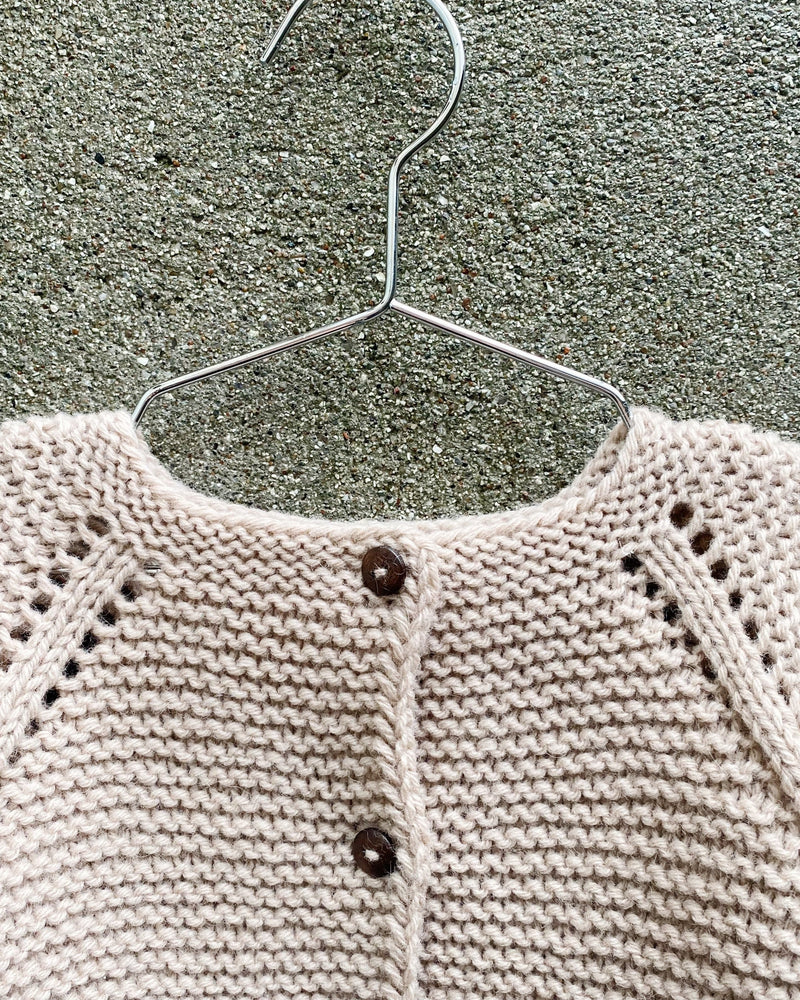 Garter Cardigan (Kinder) – Strickanleitung & Garnpaket - BONIFAKTUR - Kleinste -Garter Cardigan Kinder