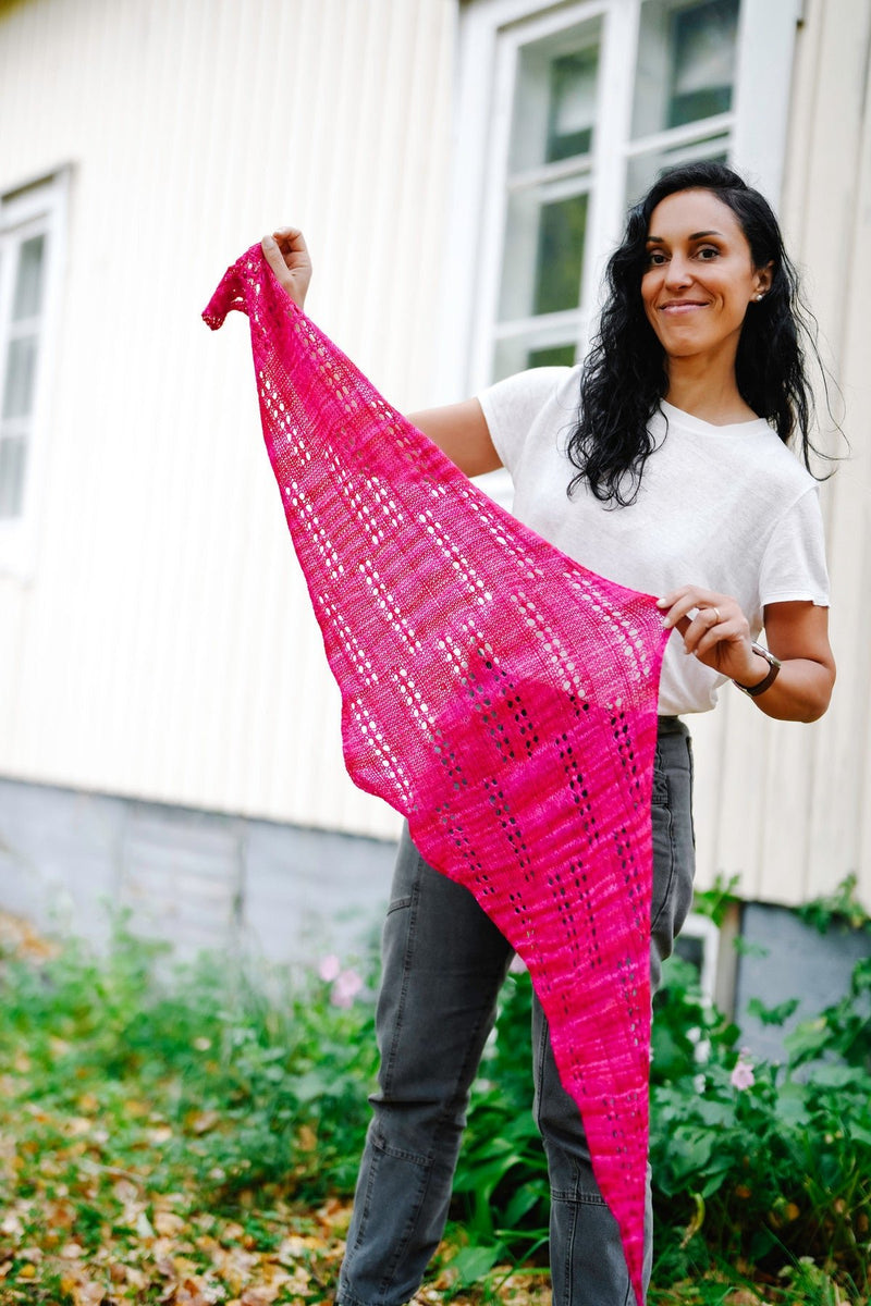 Hallgrímskirkja Shawl (Joji Locatelli) – Garnpaket - BONIFAKTUR - Kleinste -Hallgrímskirkja Shawl von Joji Locatelli – Garnpaket