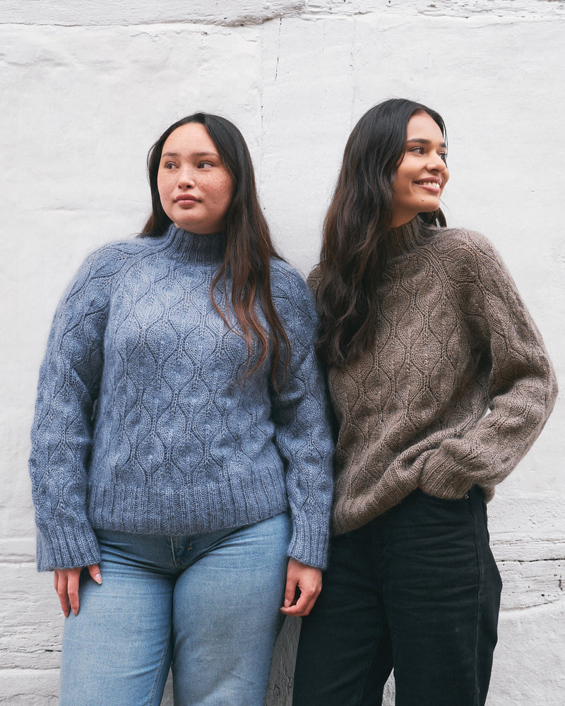 Olive Turtleneck – Strickanleitung & Garnpaket - BONIFAKTUR - Kleinste -Olive Turtleneck
